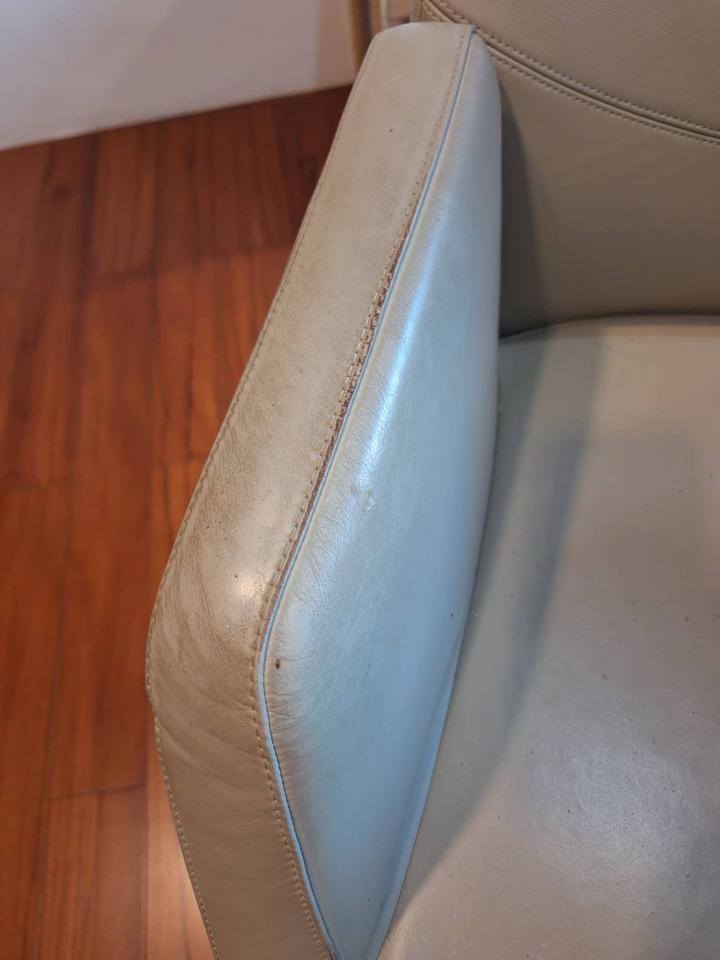 沙發修理案件圖片