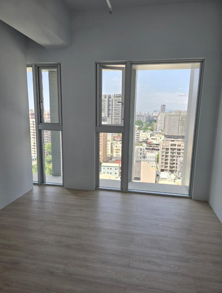 窗簾安裝維修案件圖片