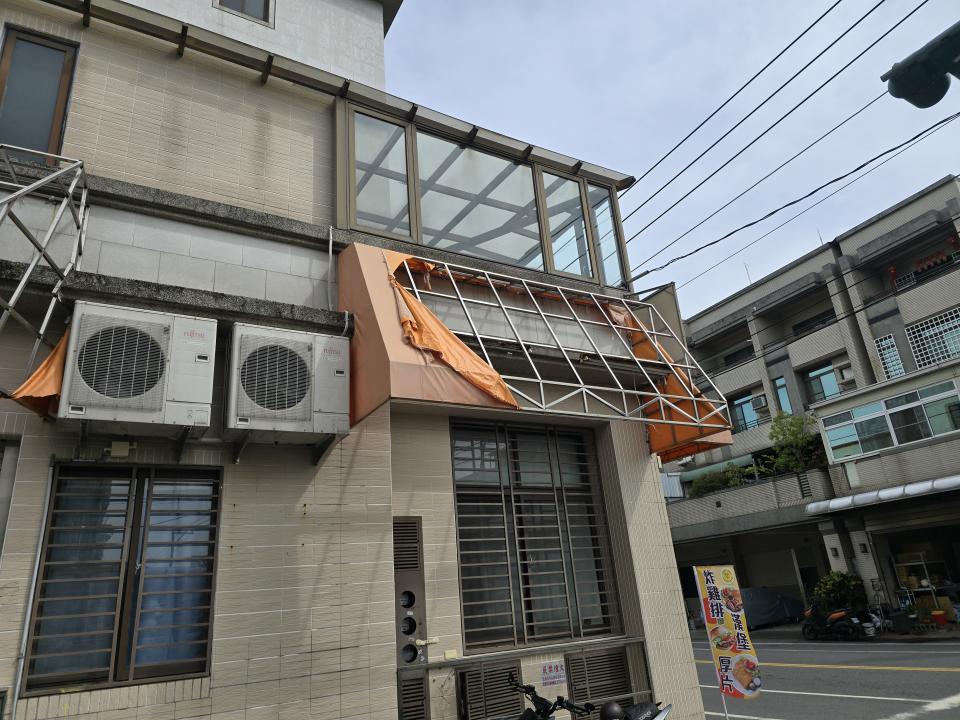 遮雨棚安裝案件圖片