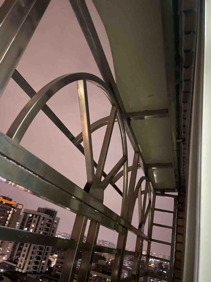 採光罩案件圖片