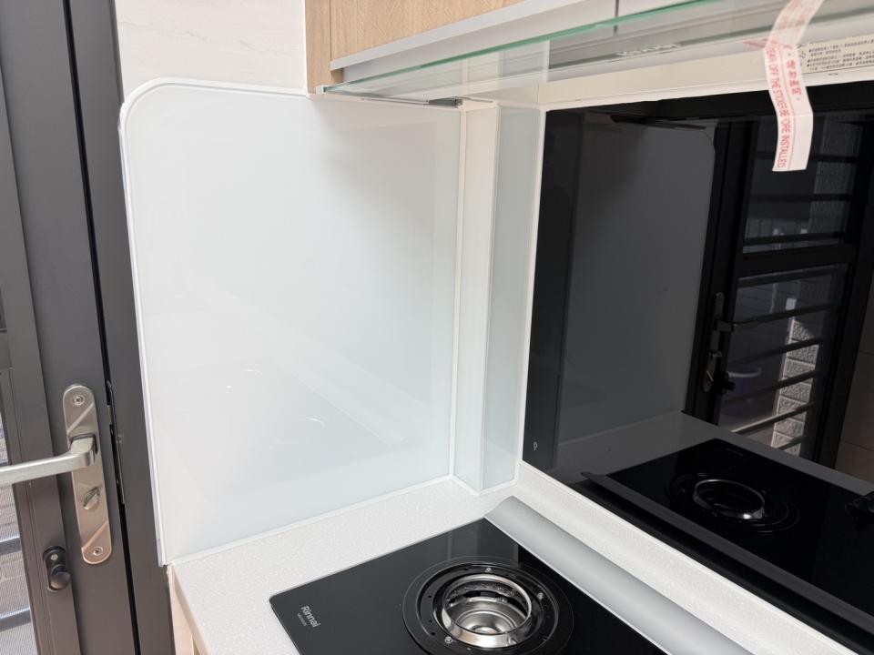 烤漆玻璃案件圖片