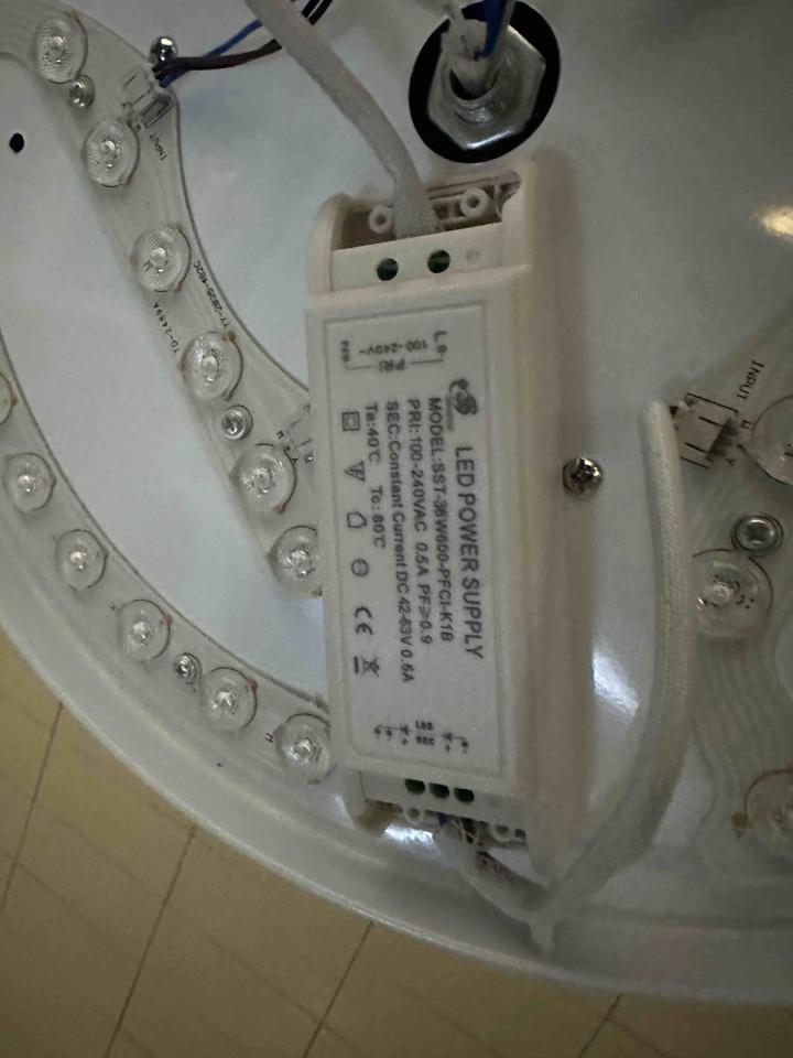 燈具維修案件圖片