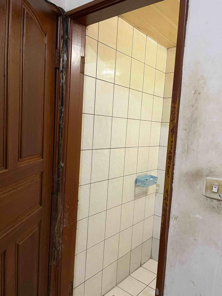 浴室門案件圖片