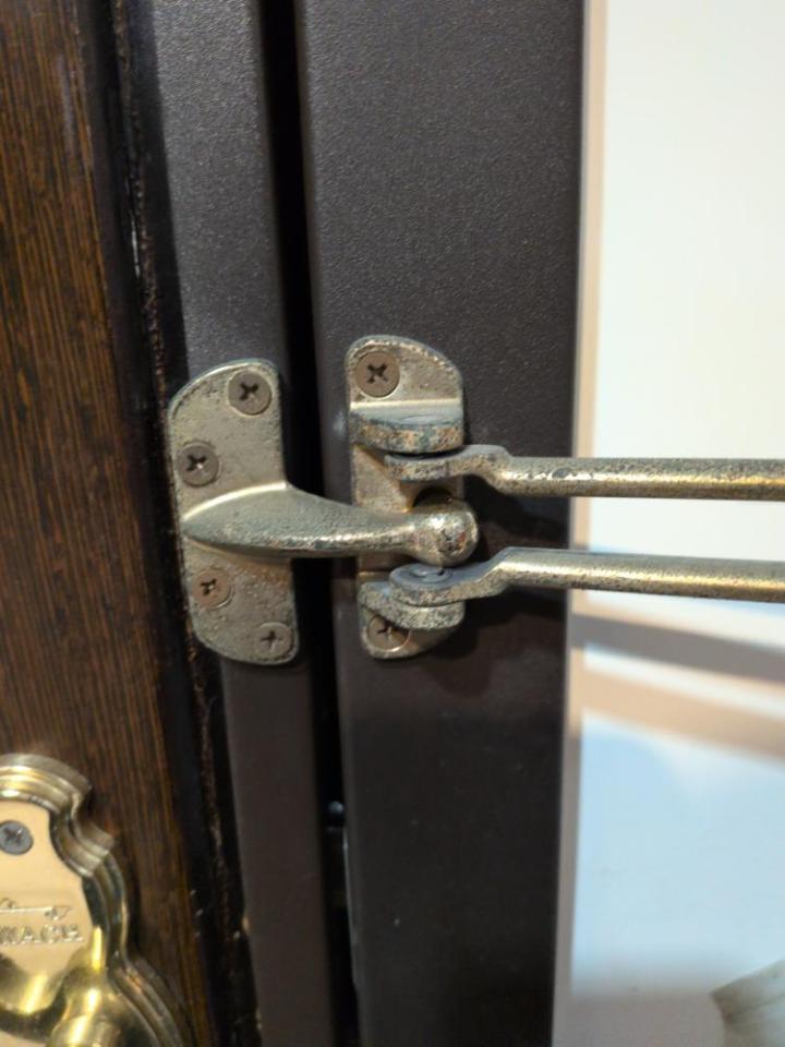 門片維修案件圖片