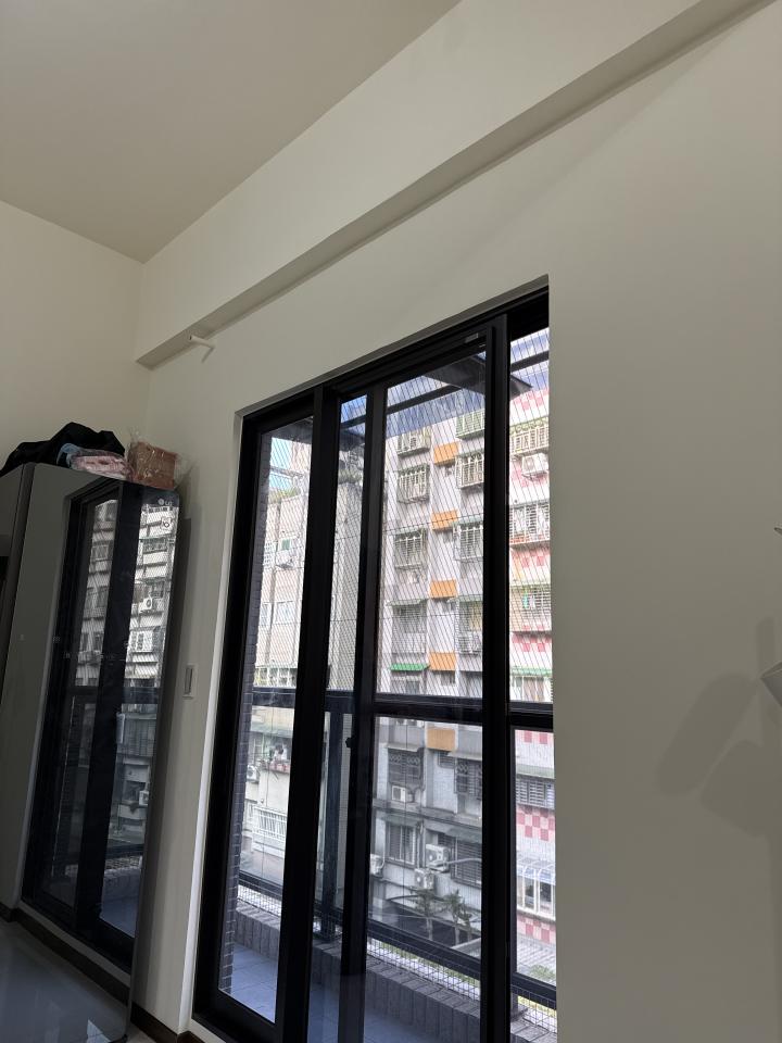 窗簾安裝維修案件圖片