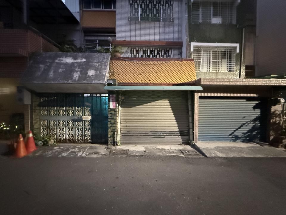 鐵捲門維修案件圖片