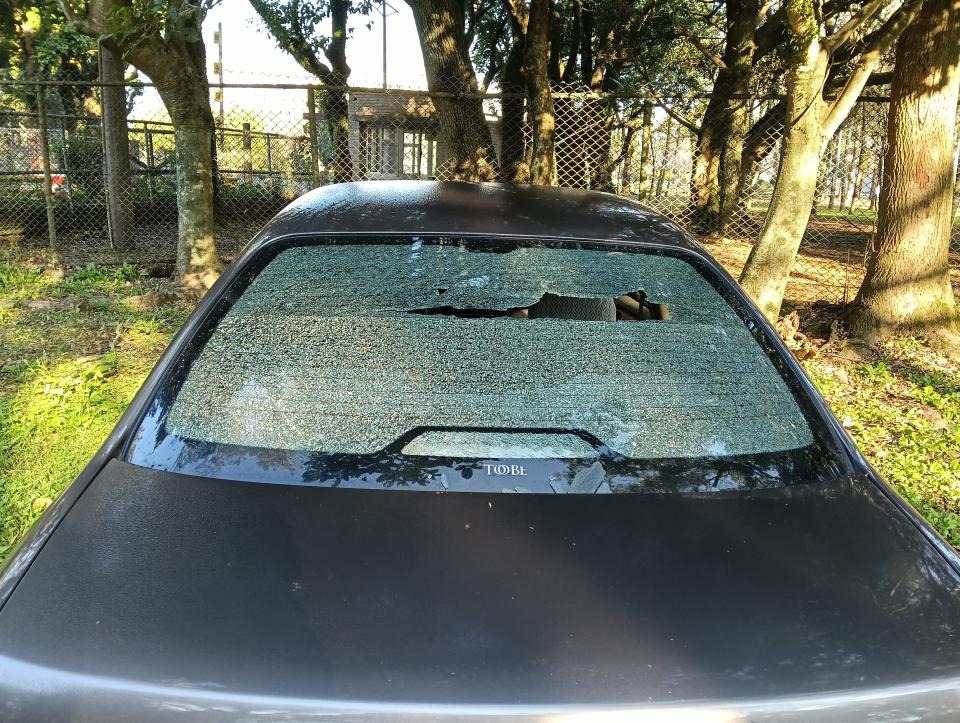 汽車玻璃修補案件圖片