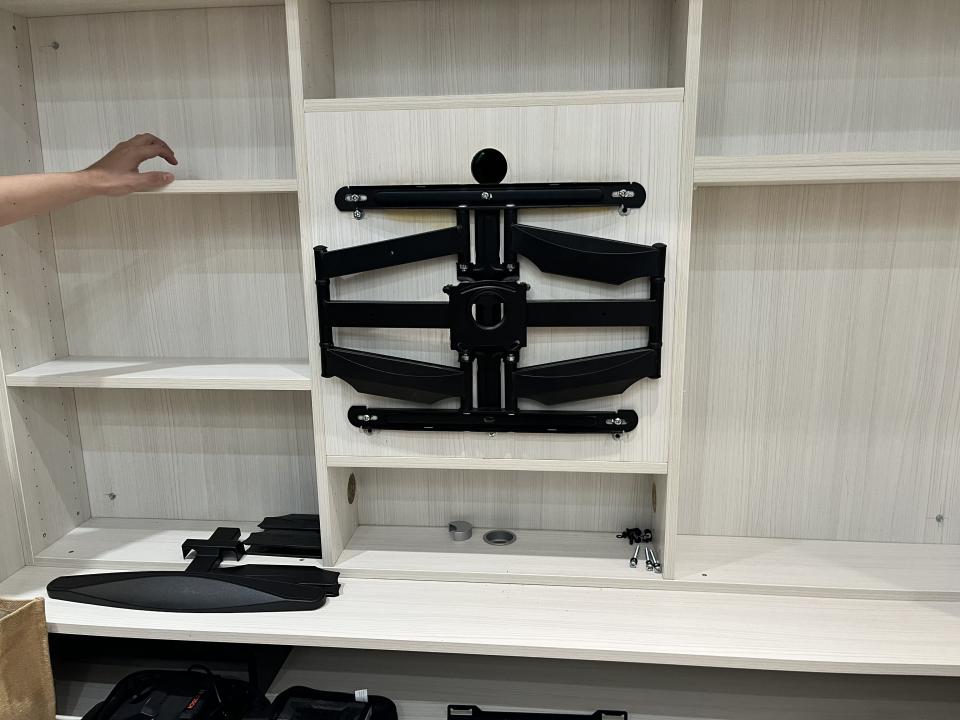 電視壁掛架安裝案件圖片