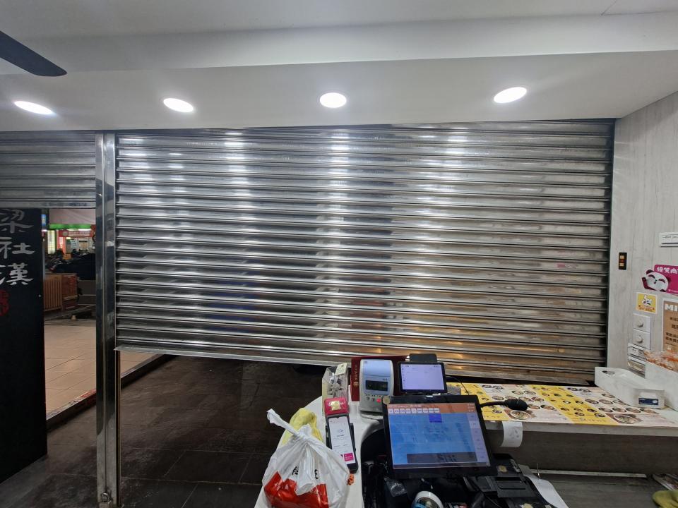 鐵捲門維修案件圖片