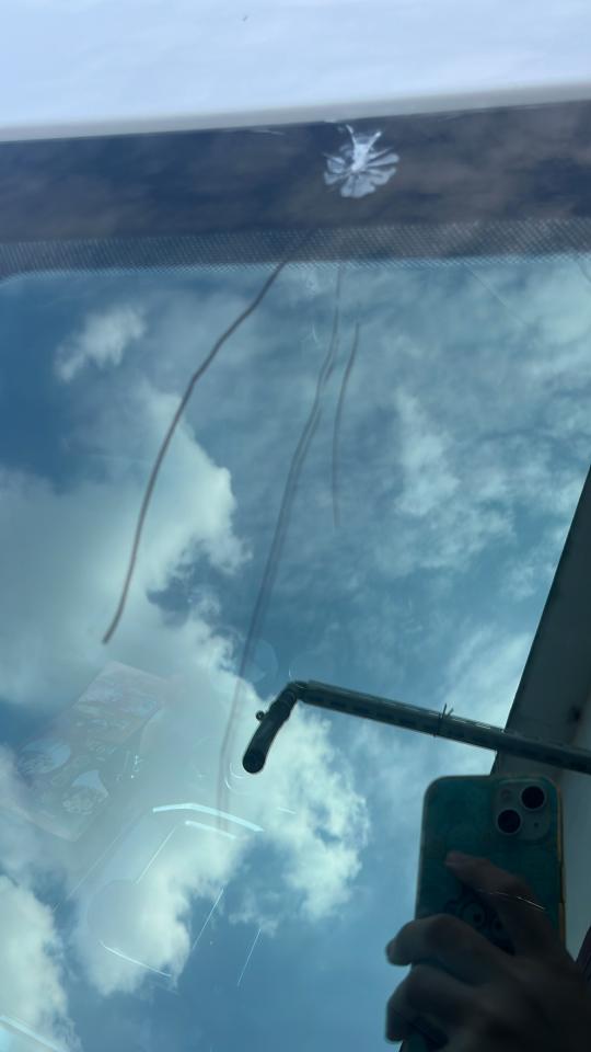 汽車玻璃修補案件圖片