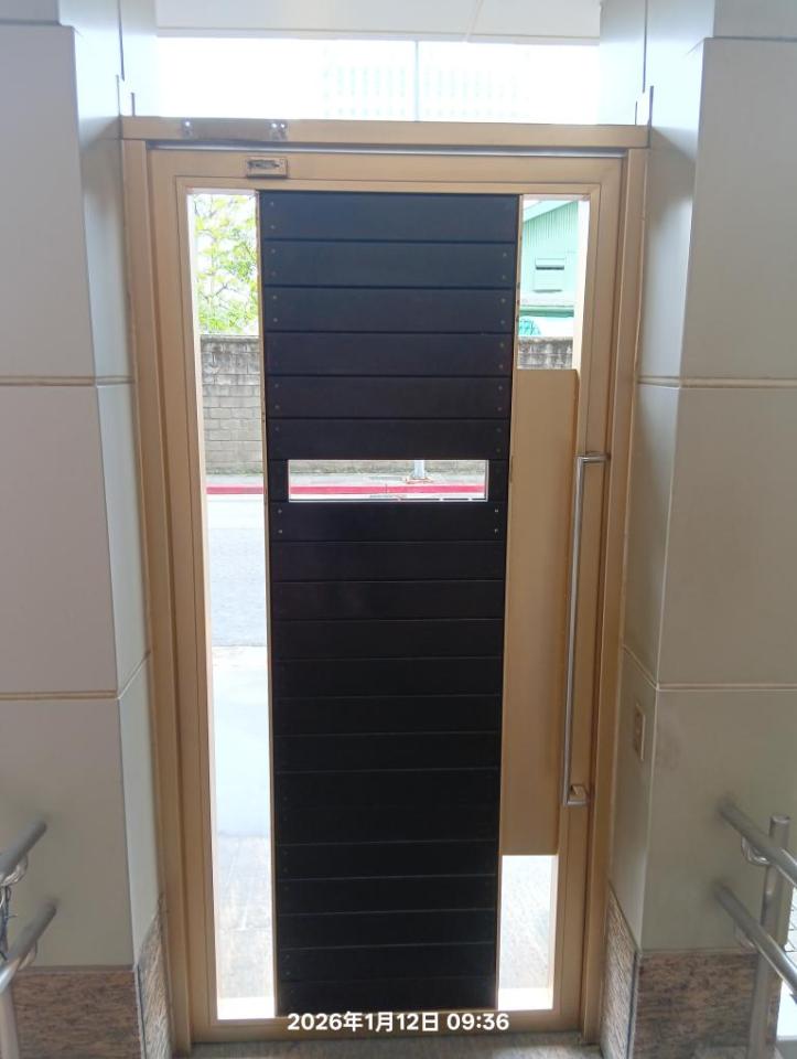 門片維修案件圖片