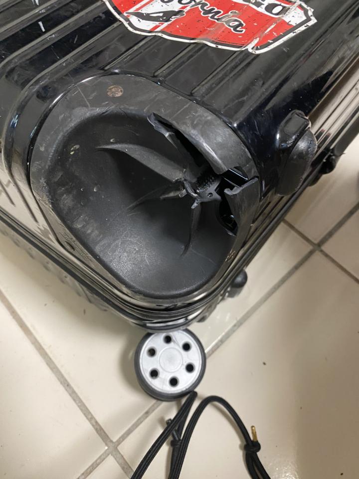 行李箱維修案件圖片