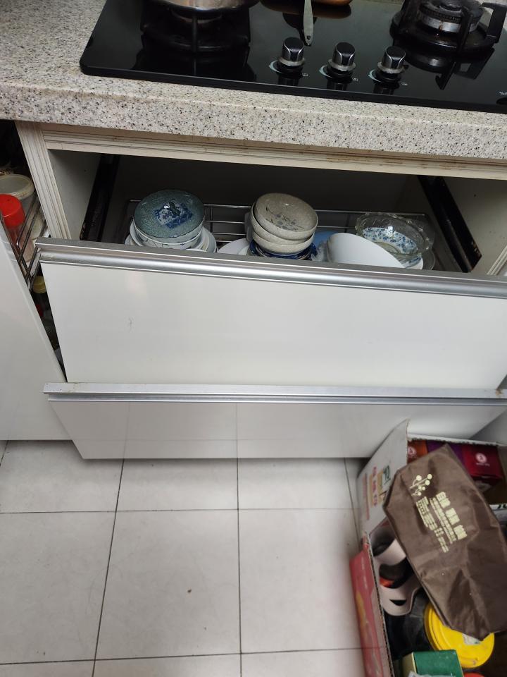 櫥櫃門片更換案件圖片