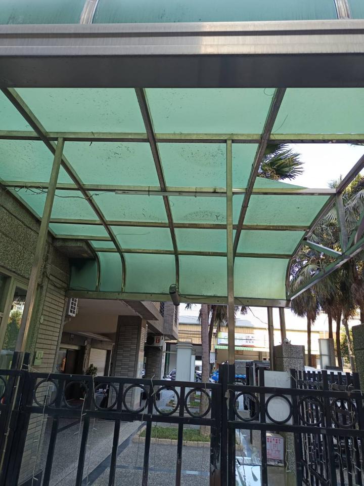 採光罩案件圖片