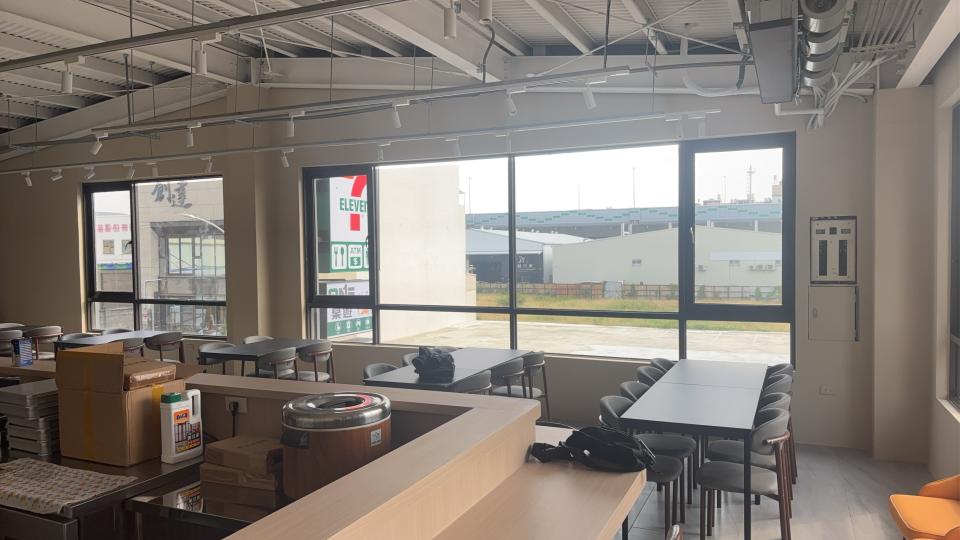 窗簾安裝維修案件圖片