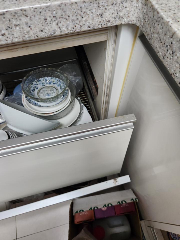 櫥櫃門片更換案件圖片