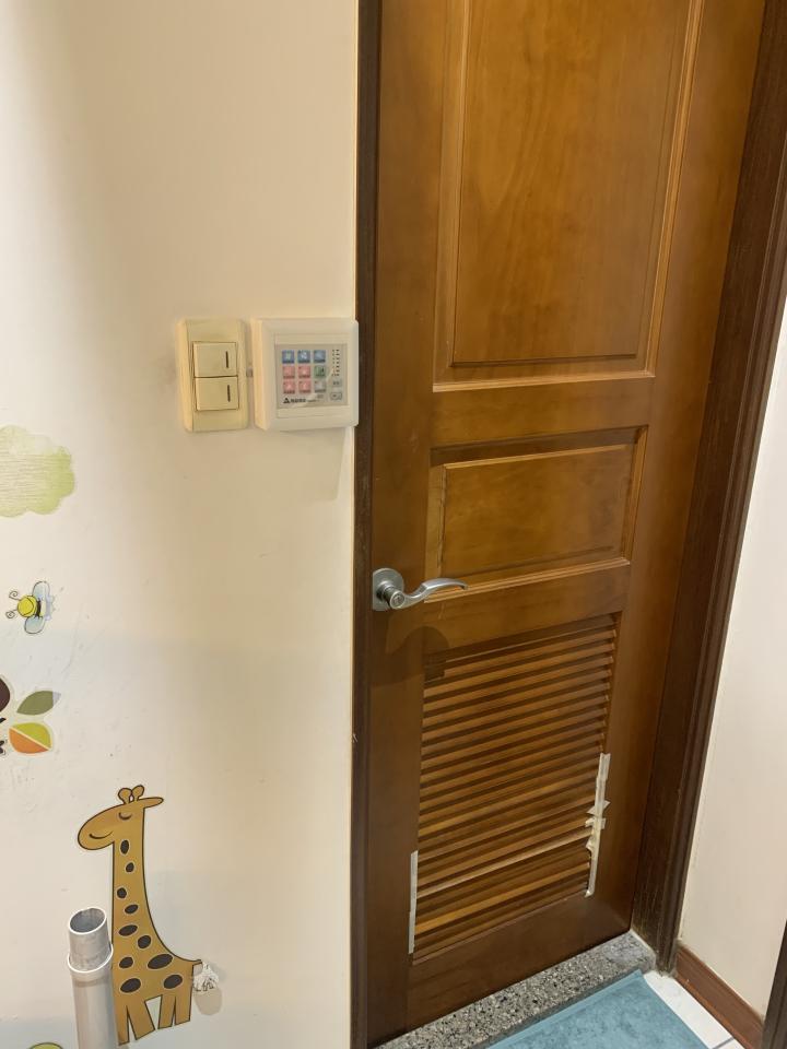 門片安裝案件圖片