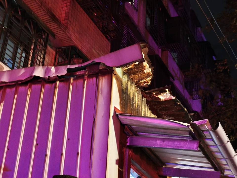 鐵皮屋頂案件圖片