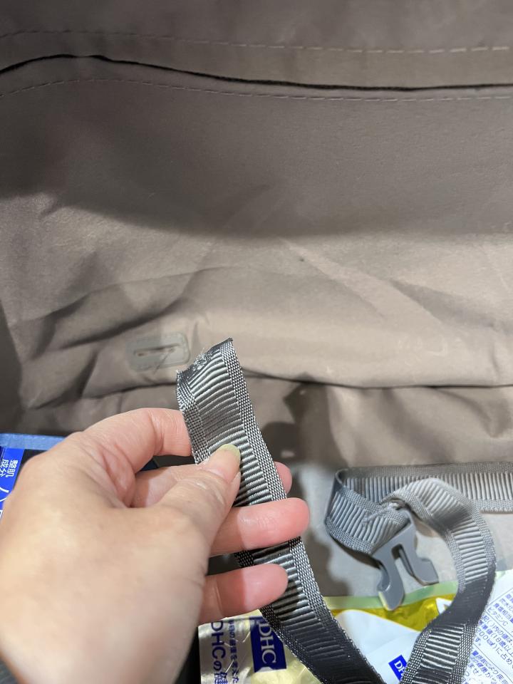 行李箱維修案件圖片