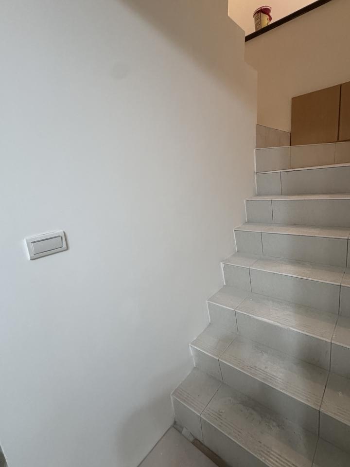 樓梯扶手案件圖片