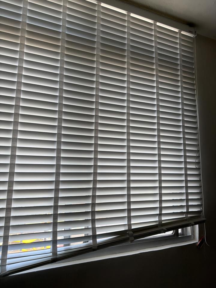 窗簾安裝維修案件圖片