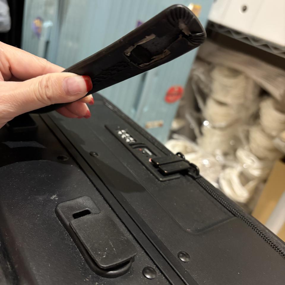 行李箱維修案件圖片