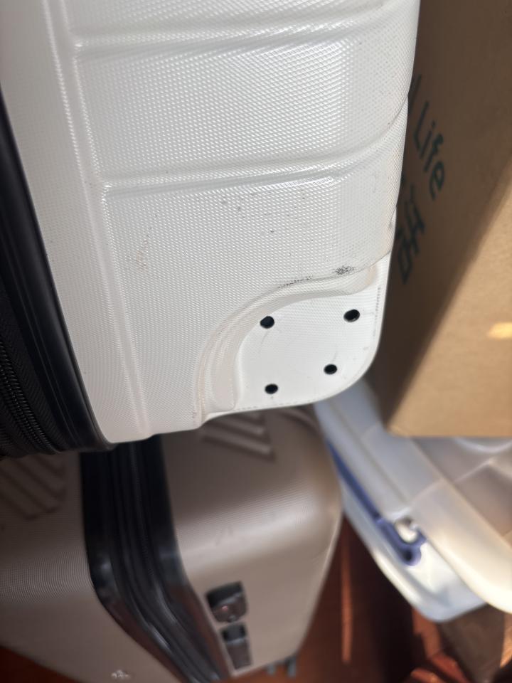 行李箱維修案件圖片