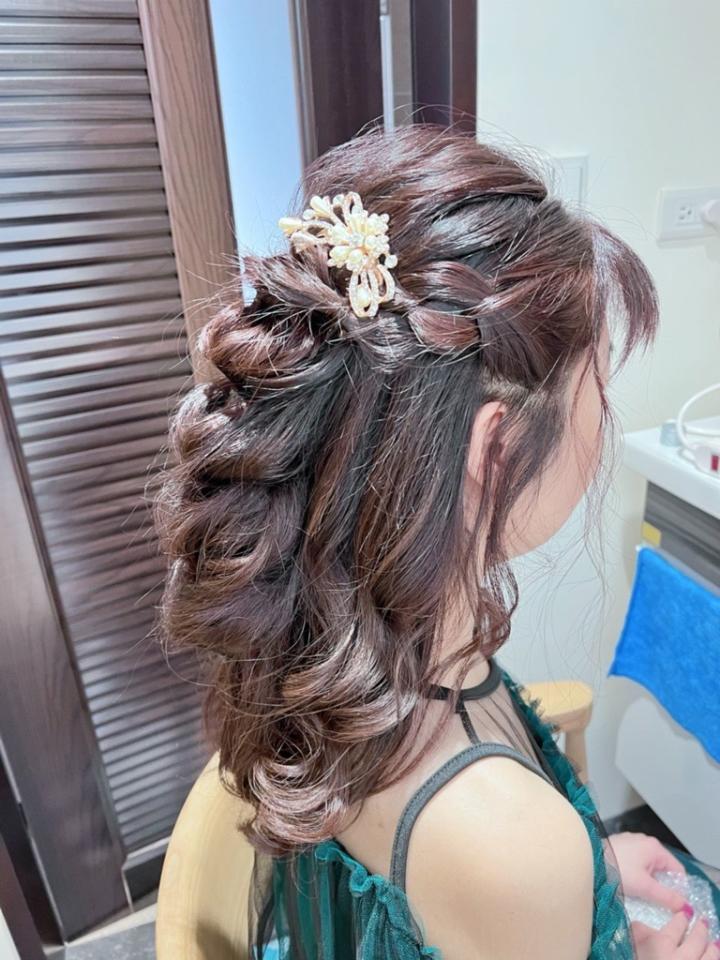 妝髮造型師案件圖片