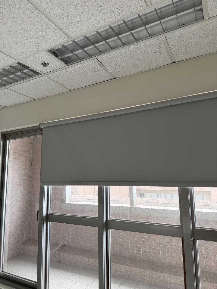 窗簾安裝維修案件圖片