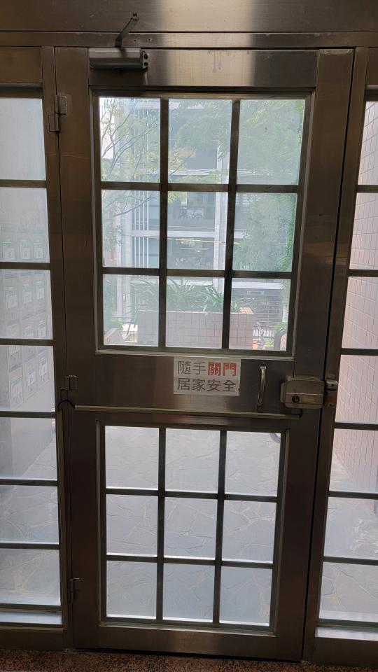 門片維修案件圖片