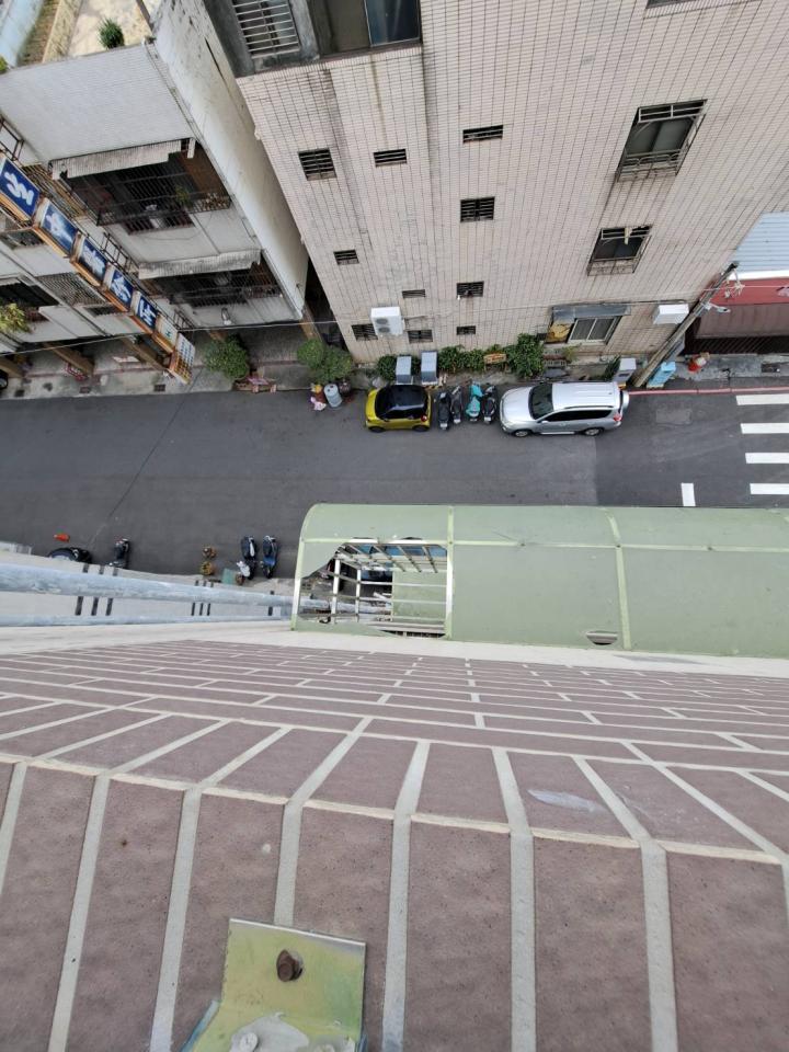 遮雨棚安裝案件圖片