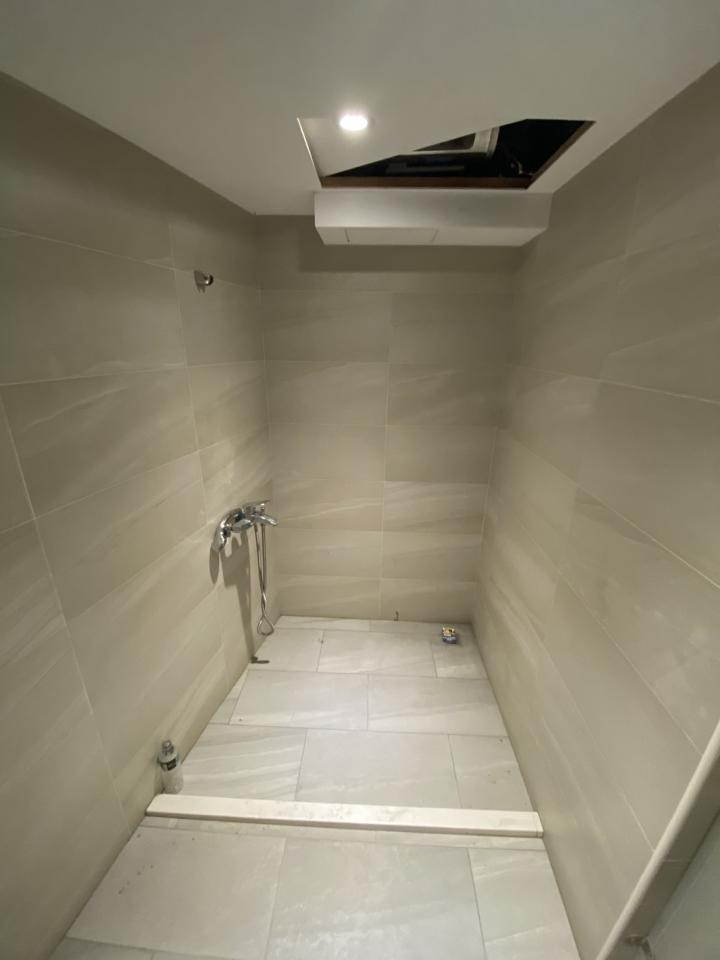 淋浴拉門安裝維修案件圖片