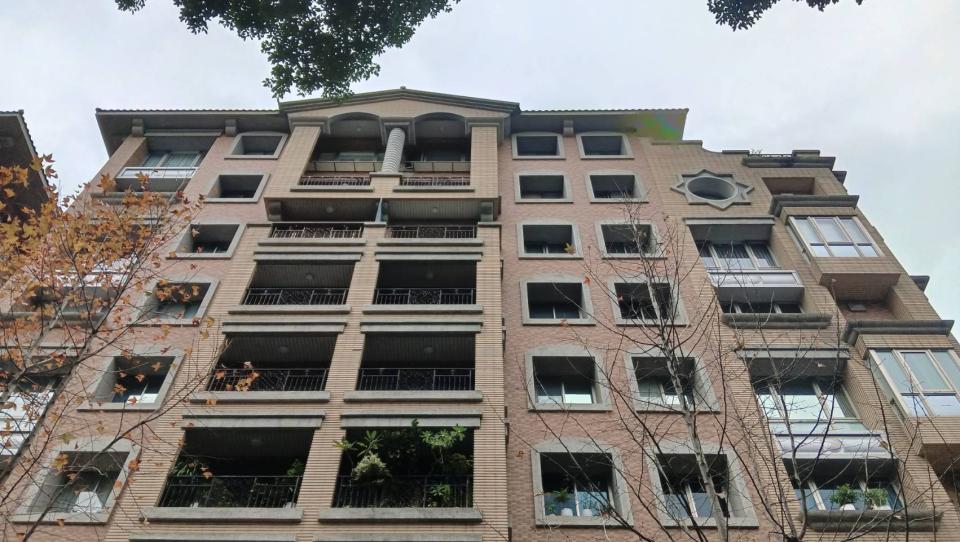 採光罩案件圖片