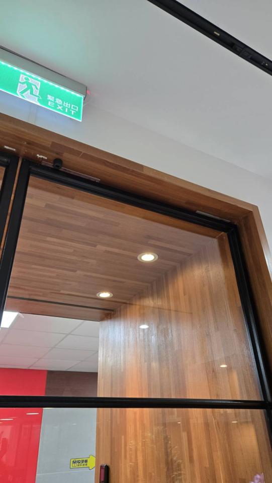 門片維修案件圖片