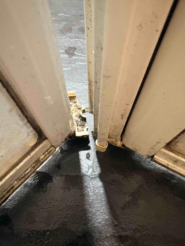 淋浴拉門安裝維修案件圖片