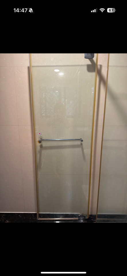 淋浴拉門安裝維修案件圖片