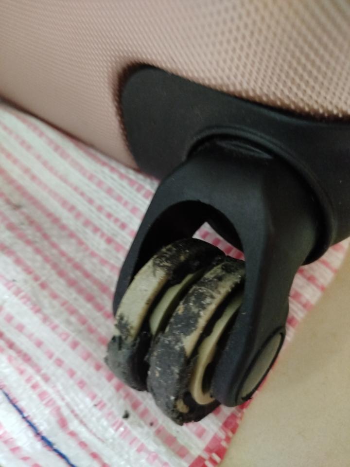 行李箱維修案件圖片