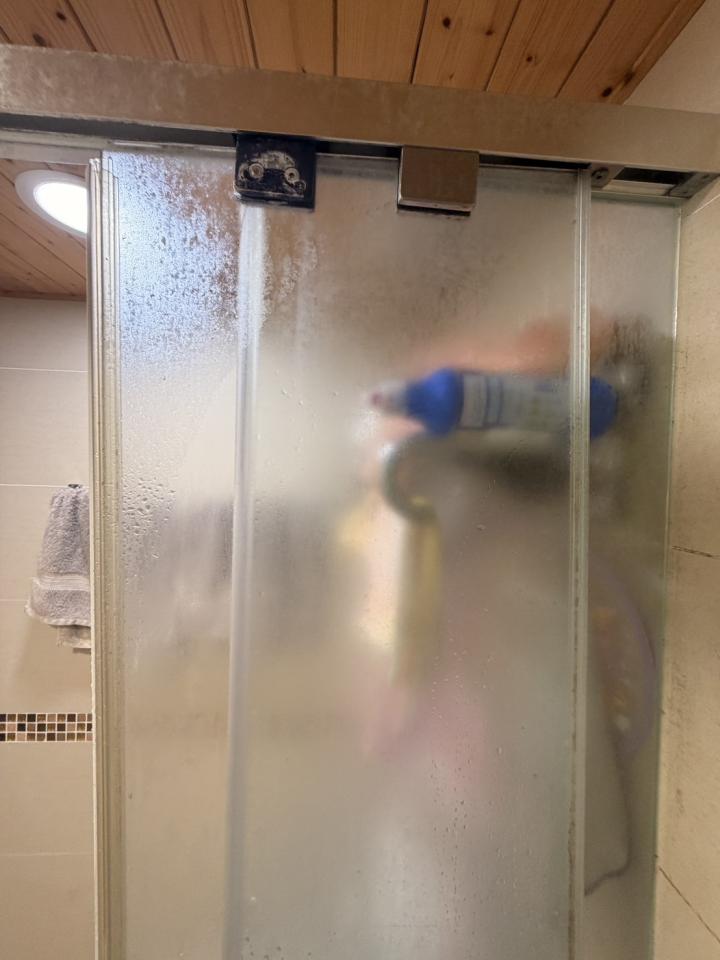 淋浴拉門安裝維修案件圖片