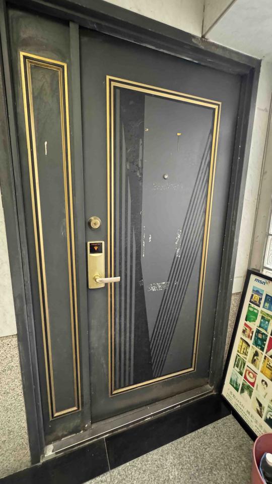 門片維修案件圖片