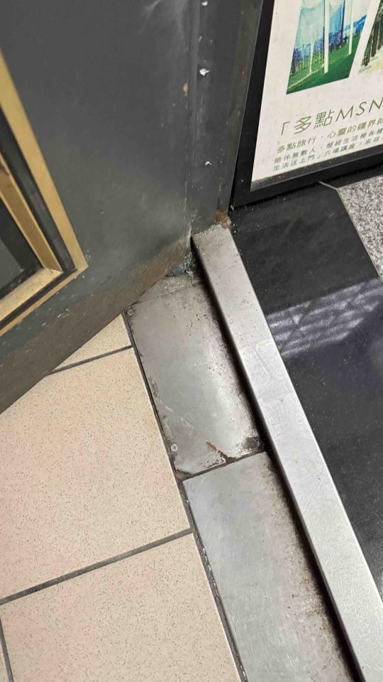 門片維修案件圖片