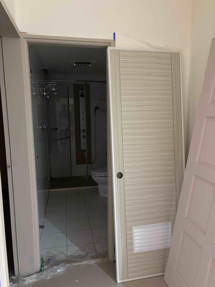 門片安裝案件圖片