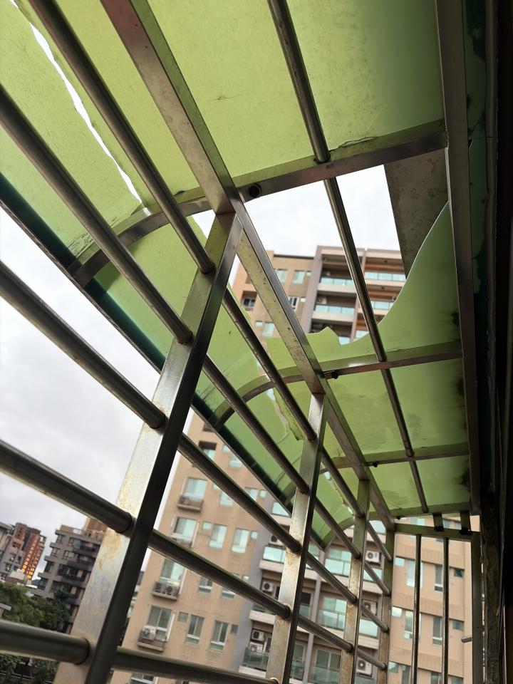 採光罩案件圖片