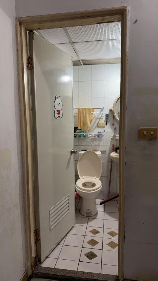 浴室門案件圖片