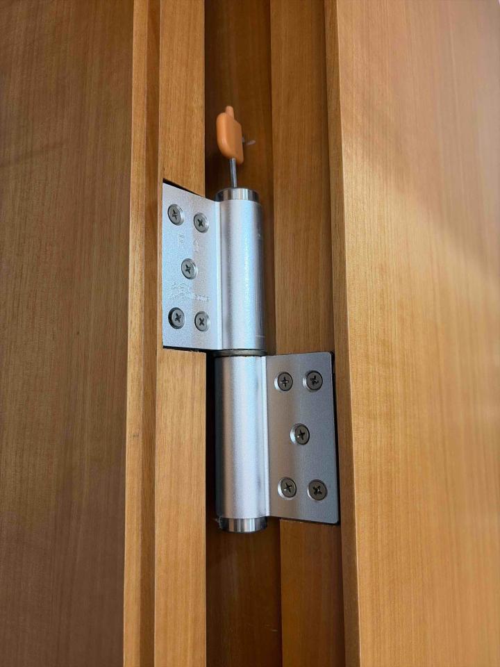 門片維修案件圖片