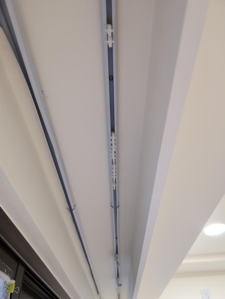 窗簾安裝維修案件圖片