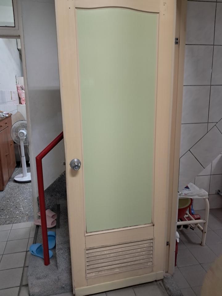 浴室門案件圖片