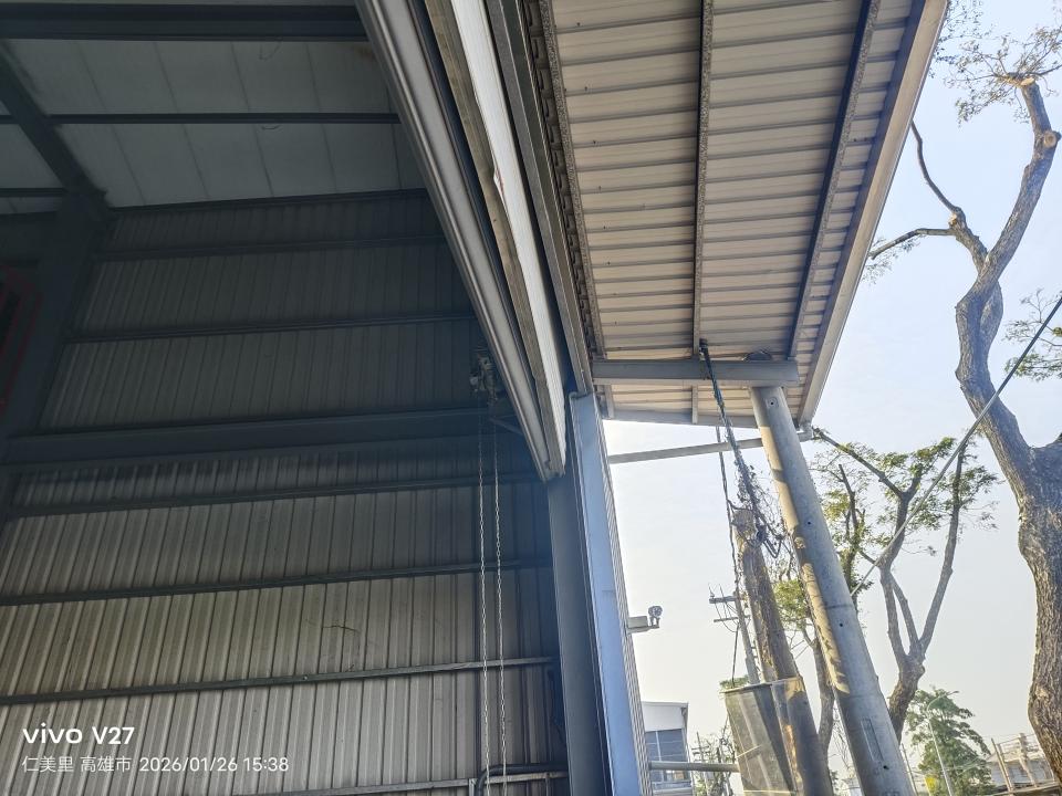 鐵捲門維修案件圖片