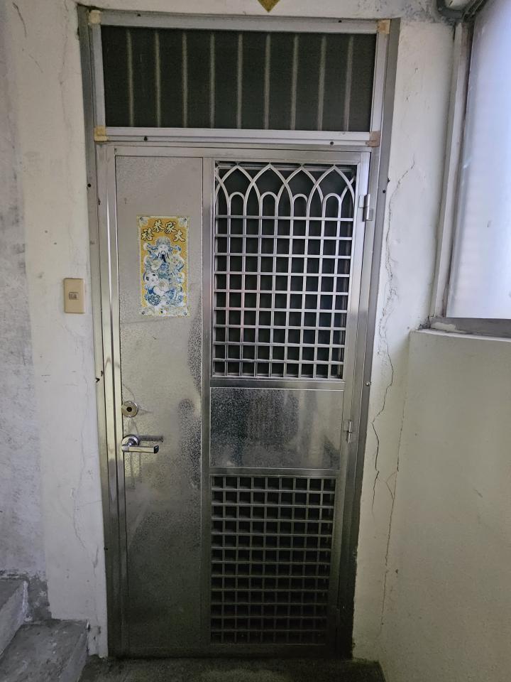 門片維修案件圖片