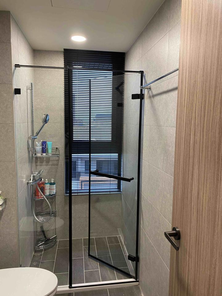 淋浴拉門安裝維修案件圖片
