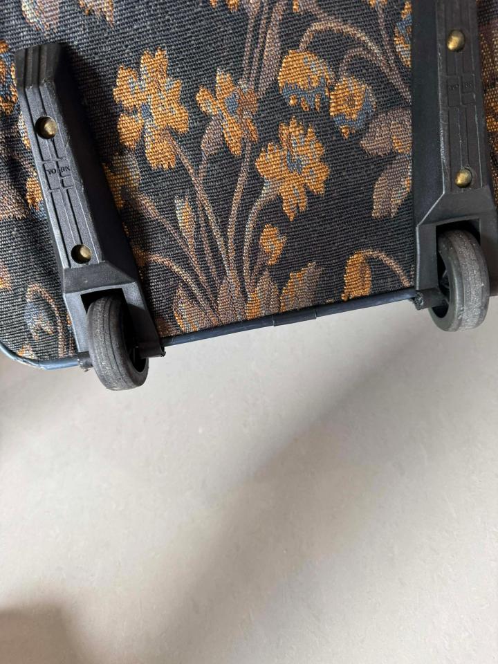 行李箱維修案件圖片